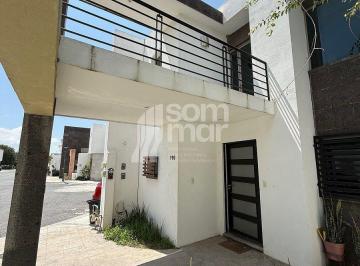 Departamento de 2 habitaciones, Saltillo · Departamento con 2 Habitaciones Amueblado con Patio Trasero
