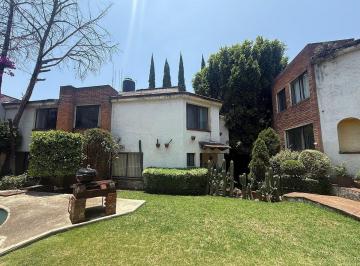 61bbcd44ad03afcba46bc2c3a12e19c16e7b0e3ac2e3cbab9c57cb777b21d55d · Oportunidad en San Jerónimo Lídice | Casa Para Actualizar en Condominio Privado