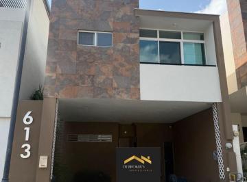 Casa de 3 habitaciones, Monterrey · Casa en Renta Paseo del Vergel - Monterrey, Nl.