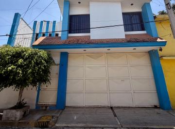 Casa de 3 habitaciones, Iztapalapa · Casa, Año de Juarez, Iztapalapa.