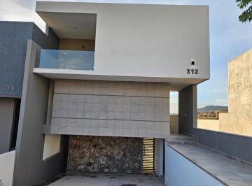 Casa · 286m² · 4 Recámaras · 4 Estacionamientos · Casa - Fraccionamiento Residencial Lomas Punta del Este