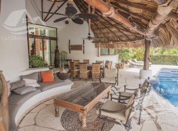 Casa · 1100m² · 5 Recámaras · 3 Estacionamientos · House For Sale Puerto Cancun