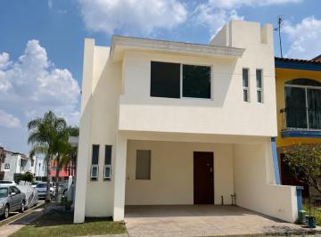 Casa en condominio de 3 habitaciones, Zapopan · Casa Nueva en Venta Frente a Parque, Condominio Asturias, Real de Valdepeñas.