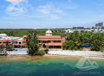 Casa · 4046m² · 6 Recámaras · Casa en Venta en Zona Hotelera Cancun