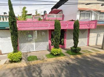 Casa de 4 habitaciones, Nezahualcóyotl · Casa de 280 m² con 4 Recámaras en Venta en Bosques de Aragón
