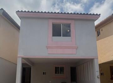 Casa · 3 Recámaras · 2 Estacionamientos · Casa Privadas del Contry