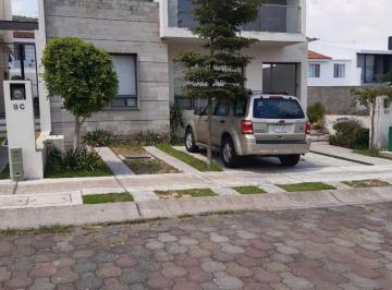 Casa de 3 habitaciones, Tlajomulco de Zúñiga · ¡Casa en Renta con Amplios Espacios y Excelente Ubicación en Bosques de Santa Anita