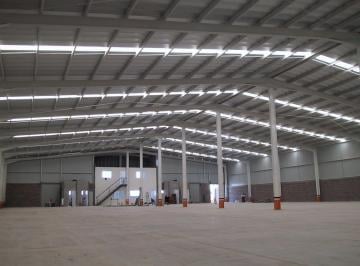 Nave industrial · 2000m² · 8 Estacionamientos · Nave Industrial, Parque Industrial Bernardo Quintana