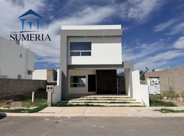 a1ee4094da0c1be692bc89d80b1e2198565d9392990452e2108c1e1fdbf46a49 · Casa en Venta en Zona Reliz