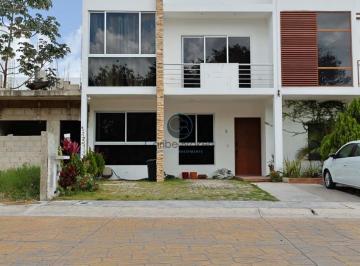Casa · 3 Recámaras · Casa - Arbolada