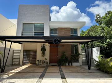 Casa · 4 Recámaras · Venta Lagos del Sol — Caimanes 7