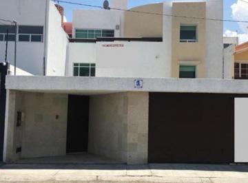 Casa de 3 habitaciones, Querétaro · Casa en Venta Col. Inas del Climatario Qro.