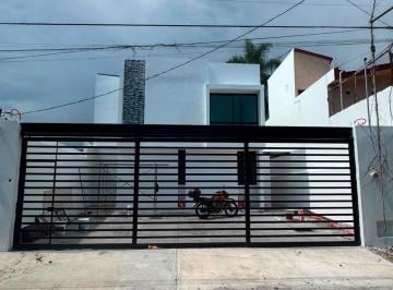 Casa en condominio de 4 habitaciones, Jiutepec · Casa en Preventa en Las Fincas, Jiutepec — 4 Recámaras, 300 m² de Terreno, Acepta