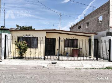 Casa · 118m² · 3 Recámaras · 1 Estacionamiento · Casa en Venta