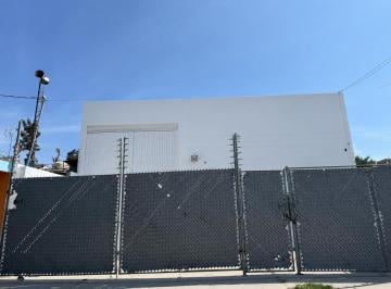 Bodega comercial , Zapopan · La Venta del Astillero! Bodega en Renta a Tan Solo Media Cuadra de La Carretera.