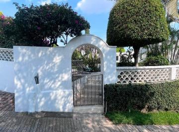 Casa de 5 habitaciones, Cuernavaca · Hermosa Casa Residencial, en Zona Céntrica de Cuernavaca