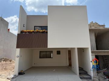 Casa · 225ha · 3 Recámaras · 2 Estacionamientos · Casa en Fraccionamiento Jardines de Las Ánimas