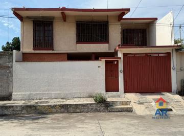Casa · 339m² · 4 Recámaras · 5 Estacionamientos · Casa Sola en Venta en Villa Zempoala, Ursulo Galván, Veracruz.