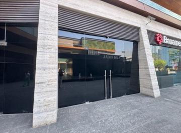Local comercial · Local en Renta en Plaza Chroma en Zona Santa Engracia, San Pedro Garza Garcia, N. L