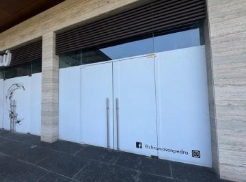 Local comercial · Local en Renta en Plaza Chroma en Zona Santa Engracia, San Pedro Garza Garcia, N. L