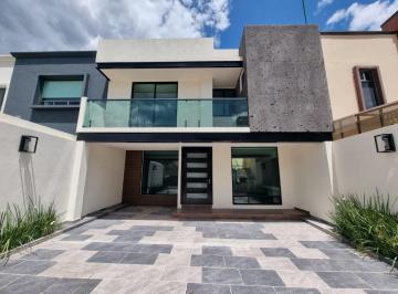 Casa de 3 habitaciones, Pachuca · Casa en Venta en Arboledas de San Javier Pachuca