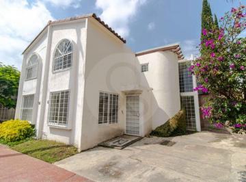 Casa en condominio · 161m² · 3 Recámaras · 3 Estacionamientos · Casa en Condominio en Venta en Fraccionamiento Geovillas del Real