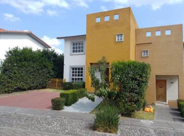 Casa · 117m² · 3 Recámaras · 2 Estacionamientos · Casa a La Venta en Villas del Campo