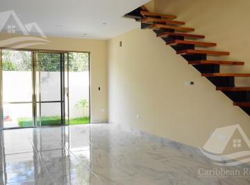 Casa · 120m² · 3 Recámaras · 2 Estacionamientos · Casa en Venta en Residencial Arbolada Cancun