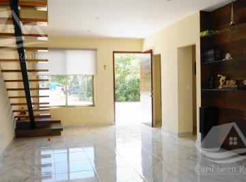 Casa · 120m² · 3 Recámaras · 2 Estacionamientos · Casa en Venta en Residencial Arbolada Cancun