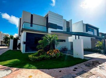 Casa · 314m² · 4 Recámaras · 2 Estacionamientos · Casa en Renta en Lagos del Sol