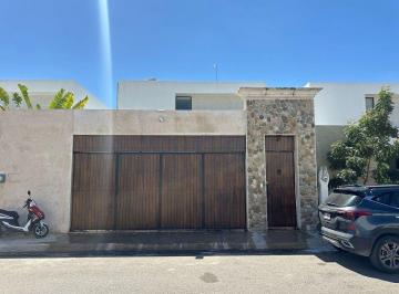 11c611359495e5ecc0c32e6d5fa2a7cb9d0d17eb3ad0f5d9264ef14fa3d9bc91 · Casa en Renta, Sin Muebles, con Recámara en Pb y Piscina.