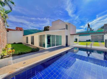 Casa de 4 habitaciones, Cuernavaca · Casa en un Nivel en El Corazón de Vista Hermosa con Alberca
