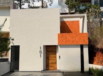 Casa de 4 habitaciones, Morelia · Casa en Venta y Renta en Retorno de Los Alpes Altozano