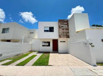 8349091c8a47070036e123b04f371a23e9b271eea34332974ef00bccc48c6ef6 · Casa Al Sur de La Ciudad, Dentro de Coto Rancho Santa Monica