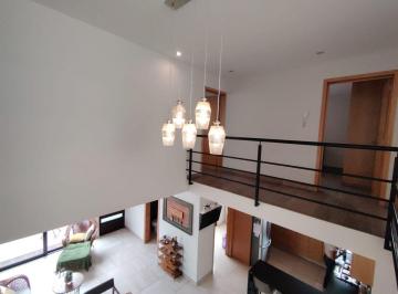 Casa de 4 habitaciones, San Pedro Tlaquepaque · Casa en Venta en Fraccionamiento Los Naranjos