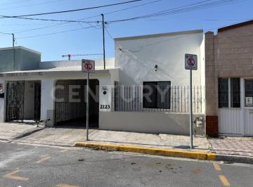 Casa · 100m² · 1 Recámara · 2 Estacionamientos · Casa de 1 Piso Renovada en Venta Monterrey Centro Cerca de Obispado Nl