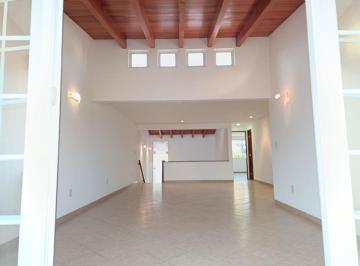 Casa de 3 habitaciones, Querétaro · Querétaro Casa en Venta Privada Arboledas 3 Rec 1 Pb Balcón 1 Estudio 3 Baño Patio Precio Oportunida