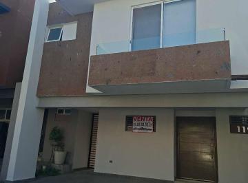 Casa · 143m² · 3 Recámaras · 2 Estacionamientos · Lmg. Casa Venta Cumbres La Rioja Garcia Nuevo León