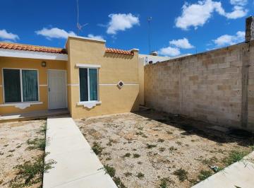 Casa · 120m² · 2 Recámaras · 1 Estacionamiento · Casa en Renta Merida Caucel Sian Kaan Amueblada