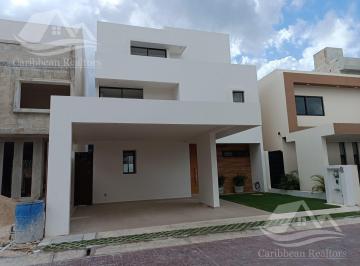 Casa · 327m² · 3 Recámaras · 2 Estacionamientos · Casa en Venta en Via Cumbres