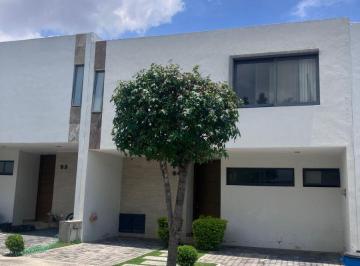 Casa de 3 habitaciones, Tlajomulco de Zúñiga · En Renta Casa en Las Villas Residencial.