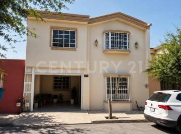 Casa · 243m² · 4 Recámaras · 1 Estacionamiento · Casa en Venta en Col. Las Puentes 14 Sector en San Nicolas de Los Garza