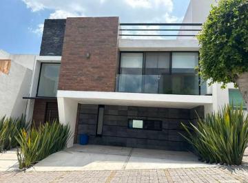 Casa de 4 habitaciones, San Andrés Cholula · Renta Casa con Jardín y Roof Garden en Clúster 888 L. de Angelópolis Cas_5468 Pue/gc