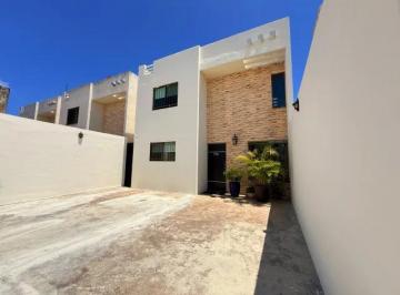 Casa de 3 habitaciones, Mérida · Casa en Renta en Las Americas Semi Amueblada