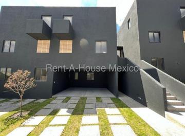 Departamento de 3 habitaciones, Querétaro · Fray Junipero Serra Vendo Pb en Duplex Privada con Amenidades 3 Recmaras 3 Baños 2 Coches