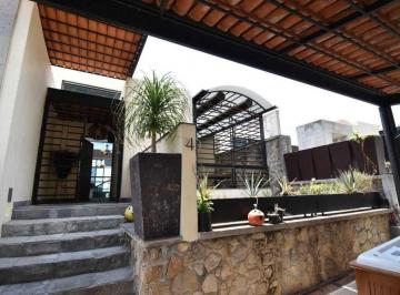 Casa de 3 habitaciones, Zapopan · Casa en Venta en Bugambilia, Zapopan, Jalisco