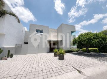 Casa de 3 habitaciones, Querétaro · Casa en Venta en Misión Conca