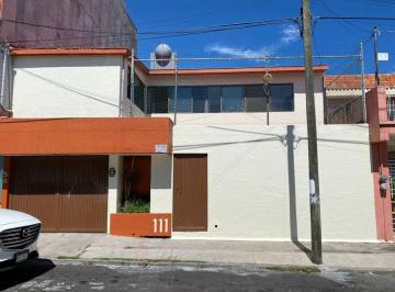 Casa de 3 habitaciones, Morelia · Casa en Renta en Chapultepec Sur