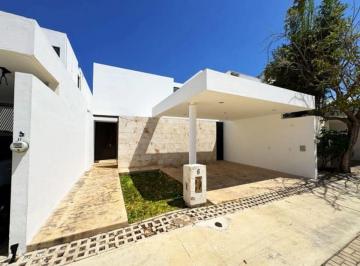 Casa de 3 habitaciones, Mérida · En Renta Casa en Privada Arborettos
