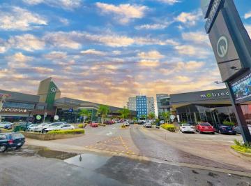 Local comercial · 70m² · Local en Renta Forum Center Mariano Escobedo, León, Guanajuato